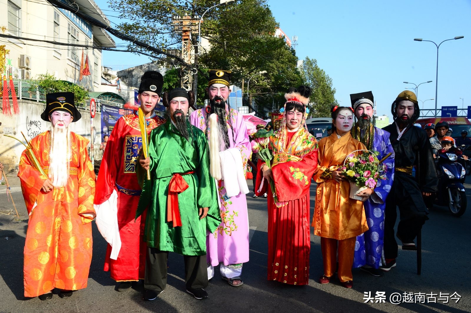 胡志明市华人元宵节被列入越南国家非物质文化遗产,华人开心庆祝