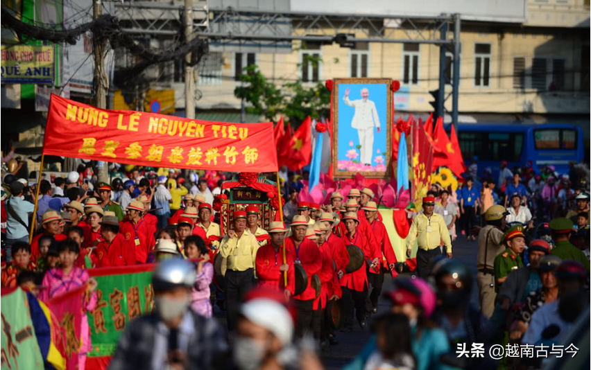 胡志明市华人元宵节被列入越南国家非物质文化遗产,华人开心庆祝
