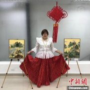 巴拿马“90后”华裔画家黄莎莉演绎跨越大洋的亲情、友情和爱情故事